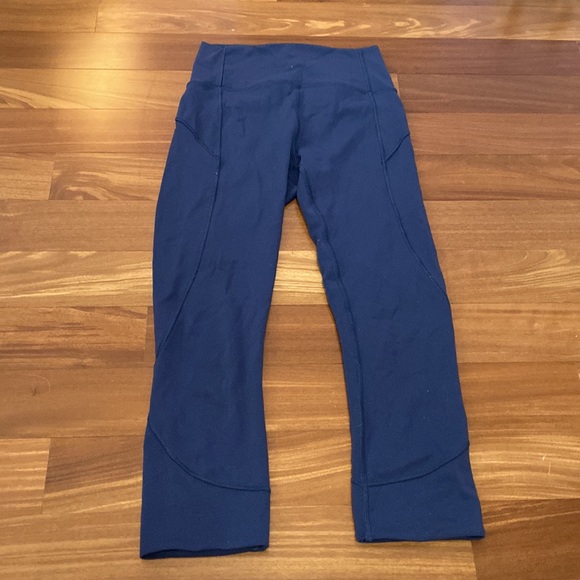 lululemon cropped leggings - Picture 3 of 4